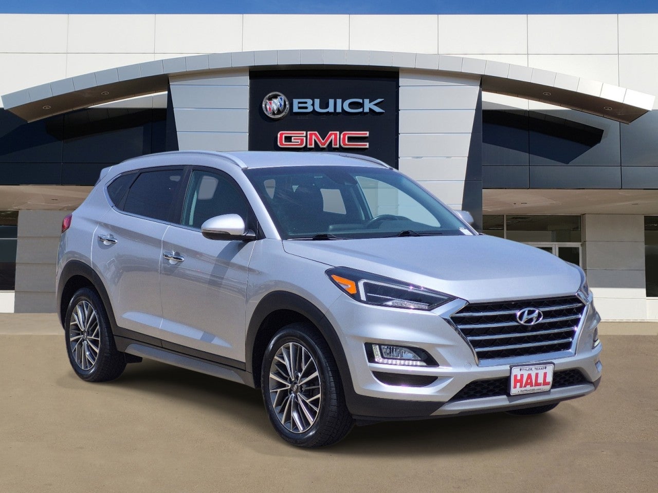 2021 Hyundai Tucson Limited in Silver — front three-quarter view