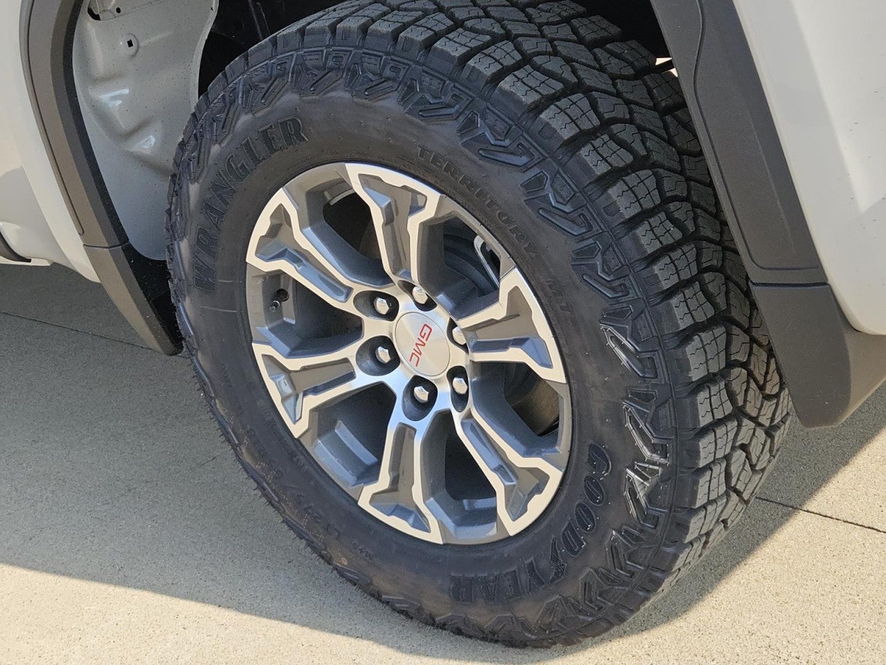 2026 GMC Sierra 1500 — detail view